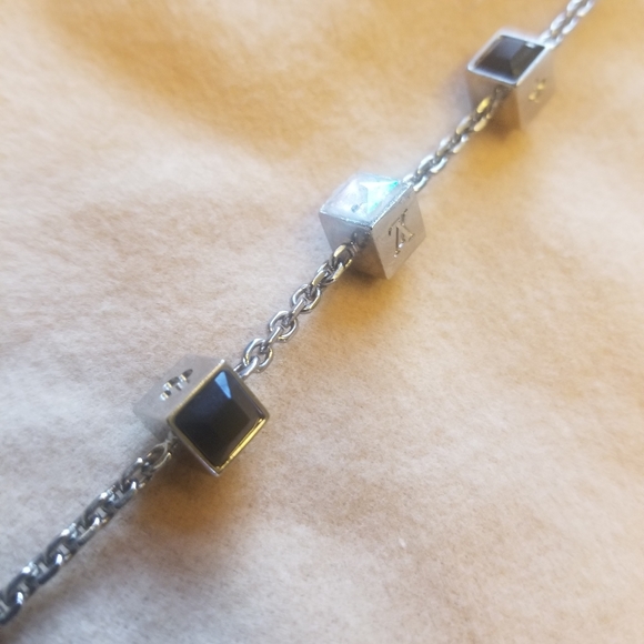 LV Gamble necklace - Picture 5 of 13